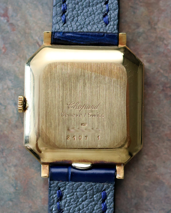 Caseback of Chopard L.U.C Ref. 2107.1 in yellow gold, engraved “Chopard Geneva Swiss” with reference number
