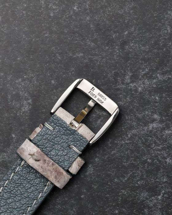 Reverse view of the original steel buckle on the Gerald Genta G.3614 strap.