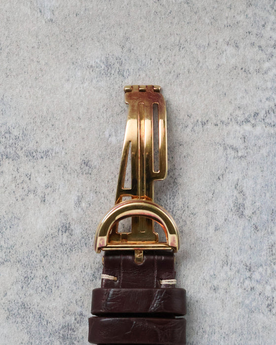 Audemars Piguet Jules Audemars 25955OR 18k rose gold deployant clasp viewed from above.