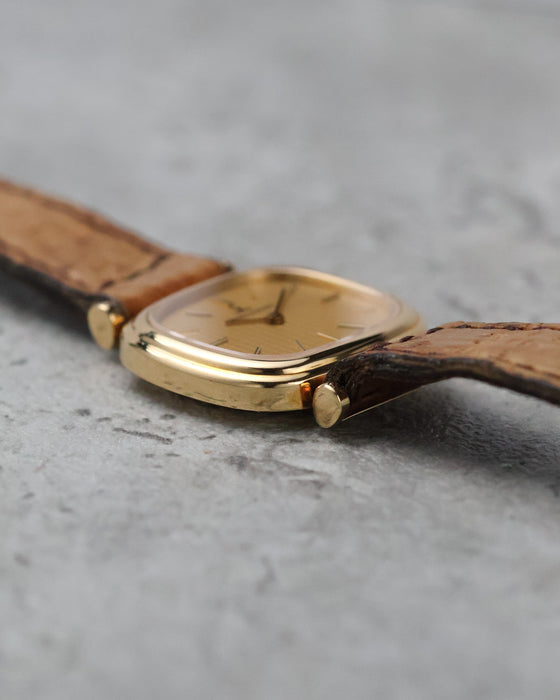 Side profile of the Jaeger-LeCoultre Ref. 6143.31 showing its stepped cushion case and articulated lugs.
