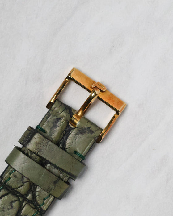 Original 18k yellow gold Piaget buckle fitted to the leather strap of the Reference 12427.