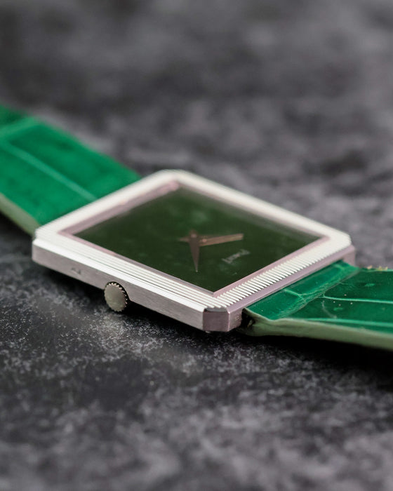 Side profile of the Piaget Protocole 9154 showing its ultra-thin white gold case and recessed crown.