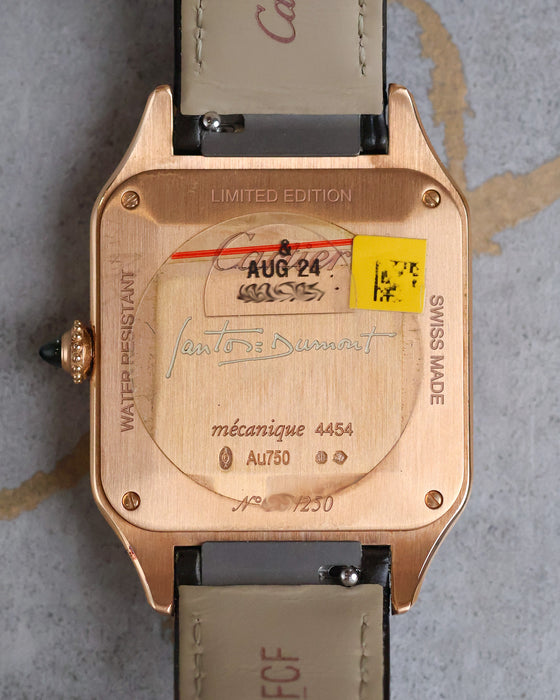 Caseback of the limited-edition Cartier Santos-Dumont WGSA0054 with Alberto Santos-Dumont signature and individual edition engraving.