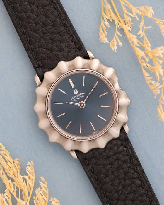Universal Genève “Flower” Ref. 842683 Stainless Steel Blue Dial