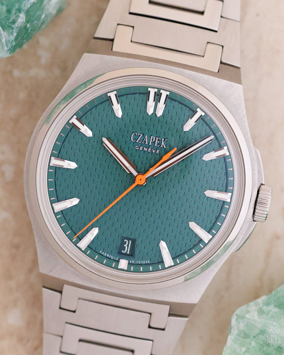 Close-up of the Viridian Green dial and integrated steel bracelet of the Czapek Antarctique Fratello Edition.