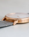 Macro photograph showing the polished lugs and alternating brushed and polished finishes of the Saxonia case.