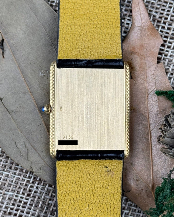 Case back of Piaget Ref. 9152 in solid 18K yellow gold with rectangular tank-style design