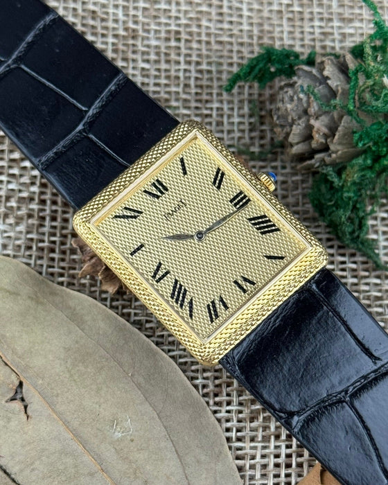 Piaget Ref. 9152 vintage watch in 18K yellow gold with hand-engraved diamond guilloché dial and case, c. 1980s