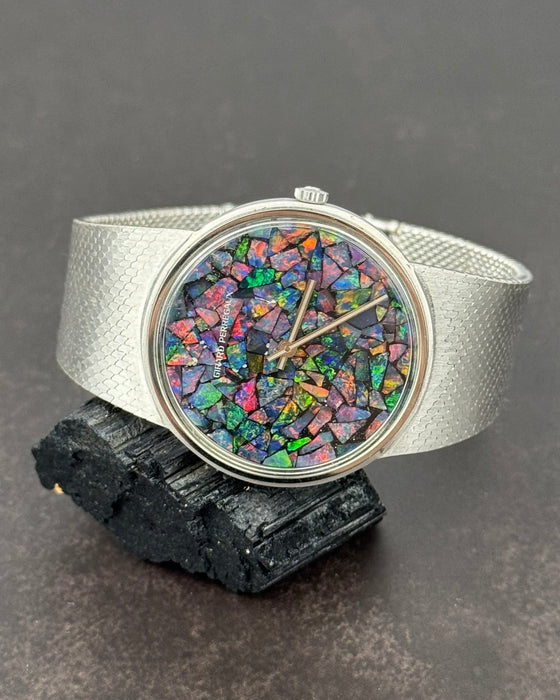 Girard-Perregaux vintage watch with natural opal dial and 33mm stainless steel case, c. 1990s